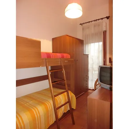 아파트 Comfortable Flat Near The Sea With Garden *