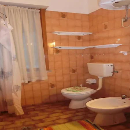 Daire Comfortable Flat Near The Sea With Garden Bibione