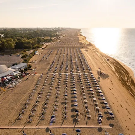 Comfortable Flat Near The Sea For Six Guests * Bibione