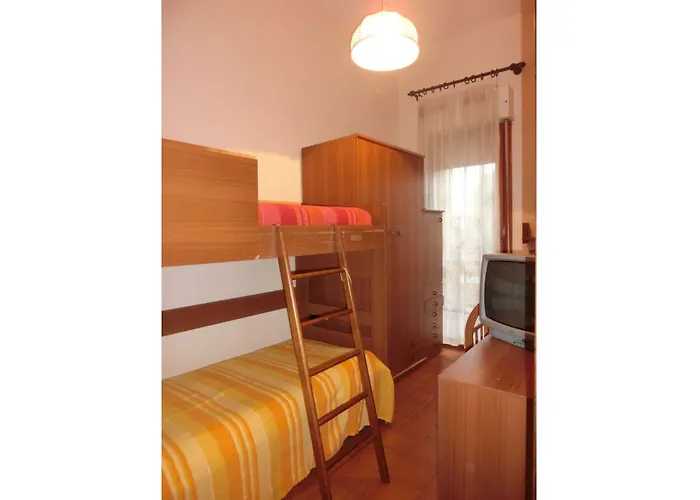 아파트 Comfortable Flat Near The Sea With Garden *