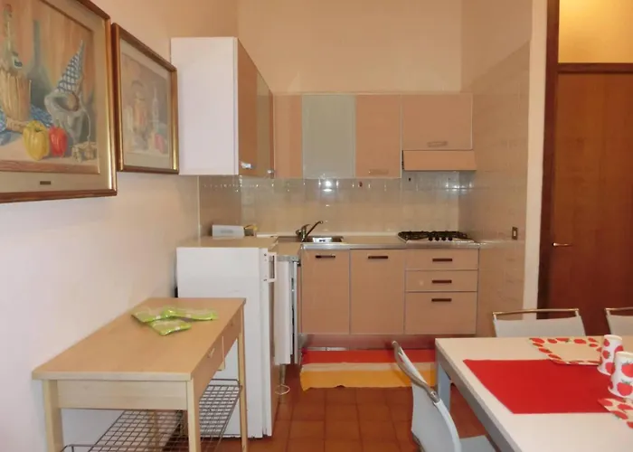 아파트 Comfortable Flat Near The Sea With Garden *