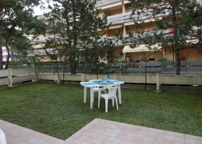 Comfortable Flat Near The Sea With Garden *